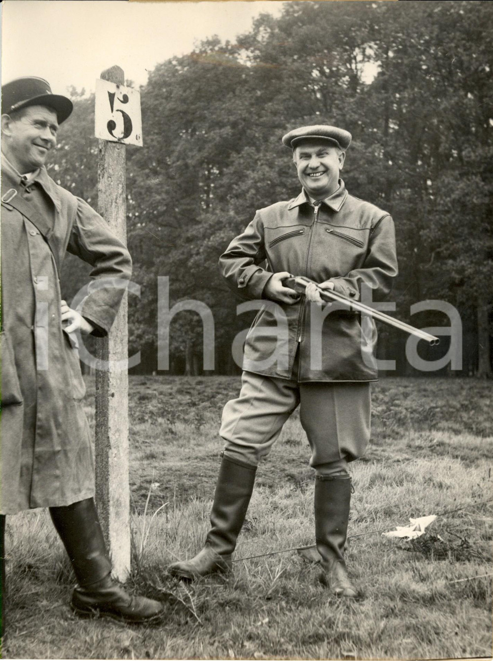 Fotografia d epoca originale 1953 RAMBOUILLET F Sergey VINOGRADOV a caccia con presidente Vincent AURIOL 1