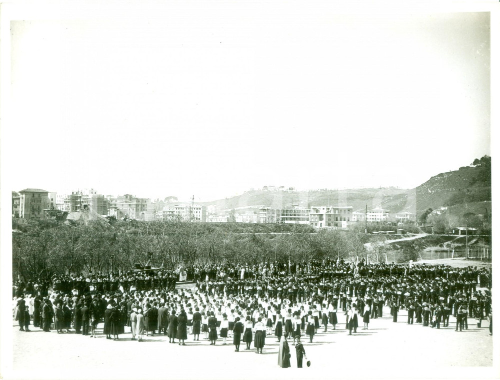 Fotografia d epoca originale 1935 ca ROMA Grande adunanza delle GIOVANI ITALIANE Fotografia 1