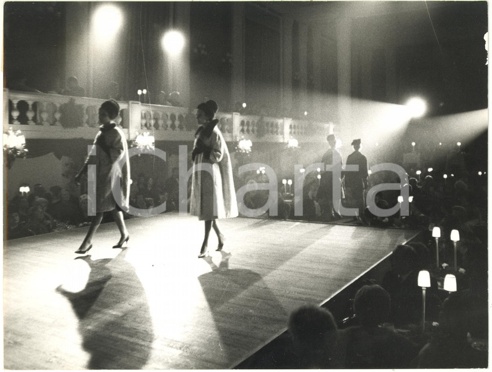 1961 MONTECARLO Sporting Club - MODA - Sfilata di pellicce pro Croce Rossa FOTO