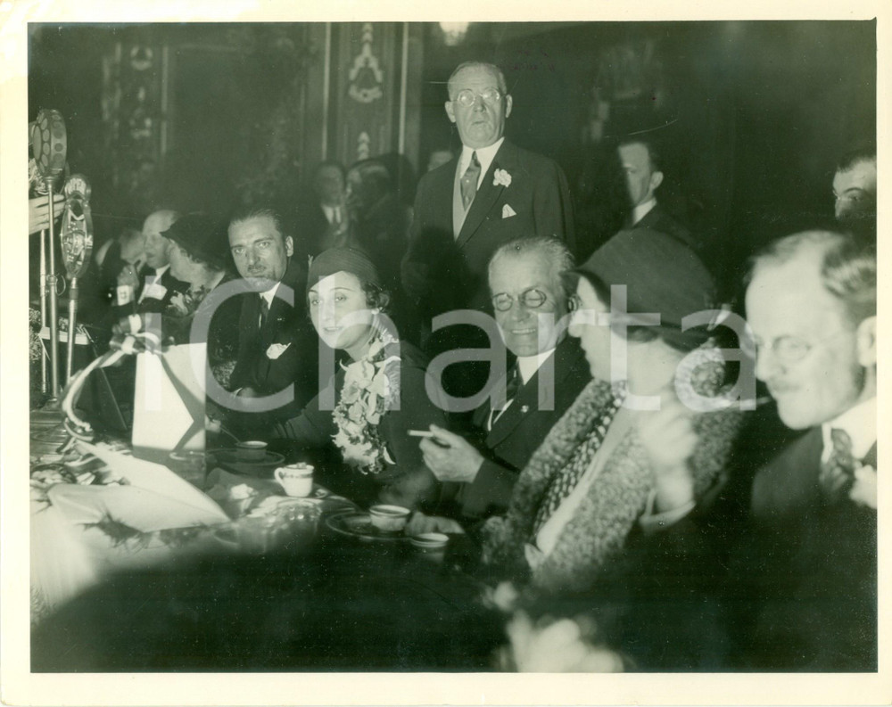 Fotografia d epoca originale 1931 PHILADELPHIA USA Dino GRANDI Harry MACKEY Antonietta BRIZZI Radio WPEN 1