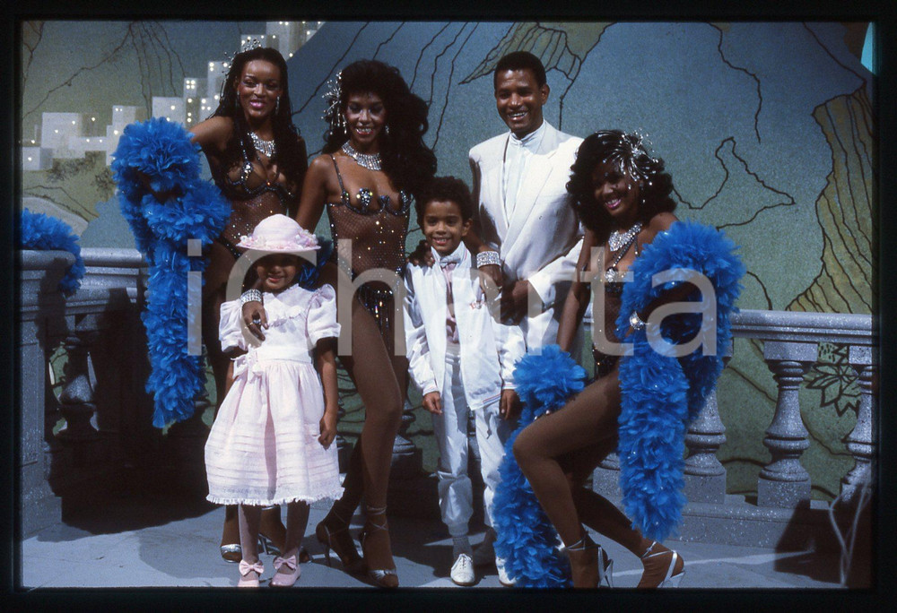 35mm vintage slide* 1984 TE LO DO IO IL BRASILE Jair RODRIGUES con ballerine 1