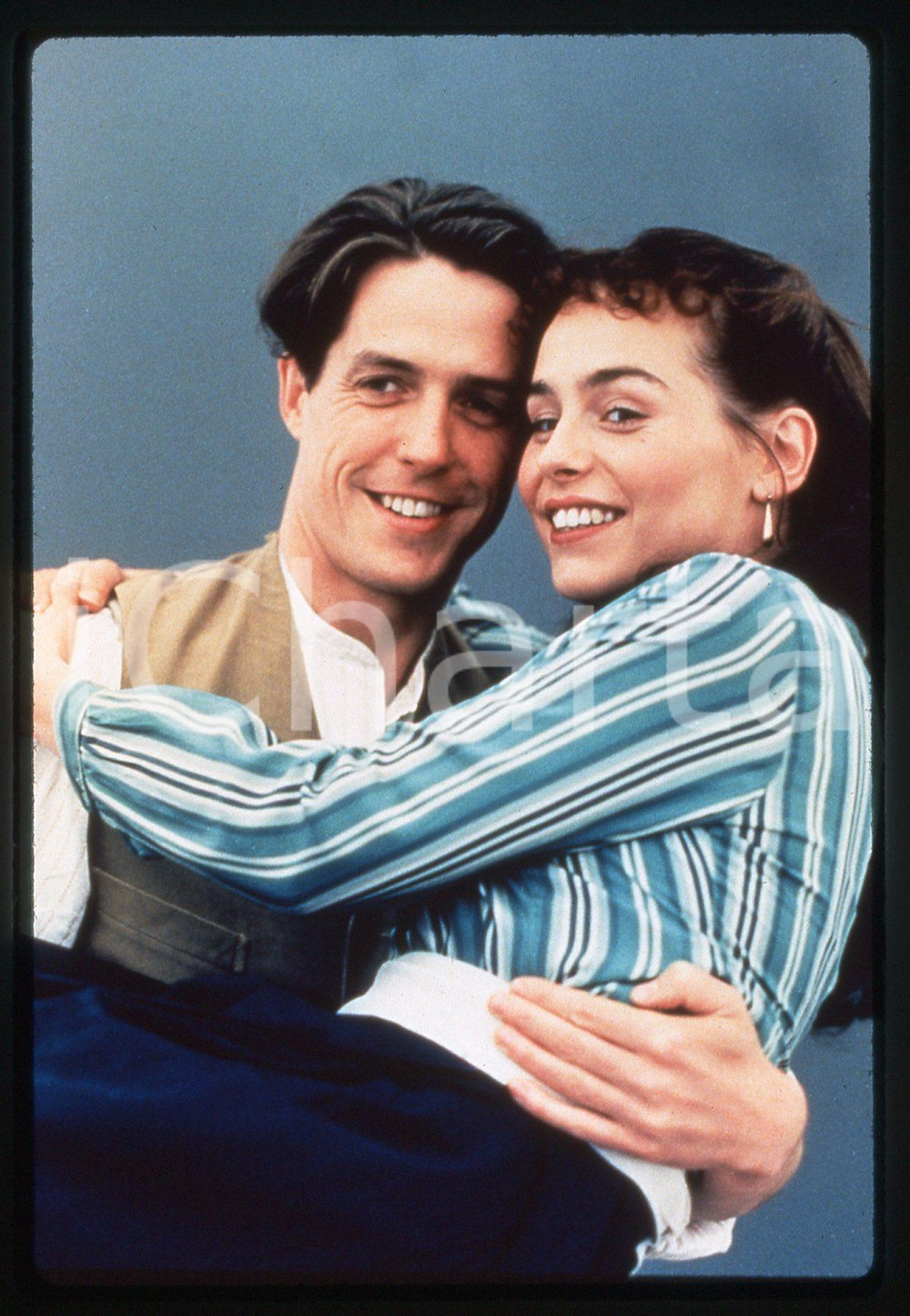 35mm vintage slide* 1995 CINEMA - Hugh GRANT e Tara FITZGERALD Ritratto (1)