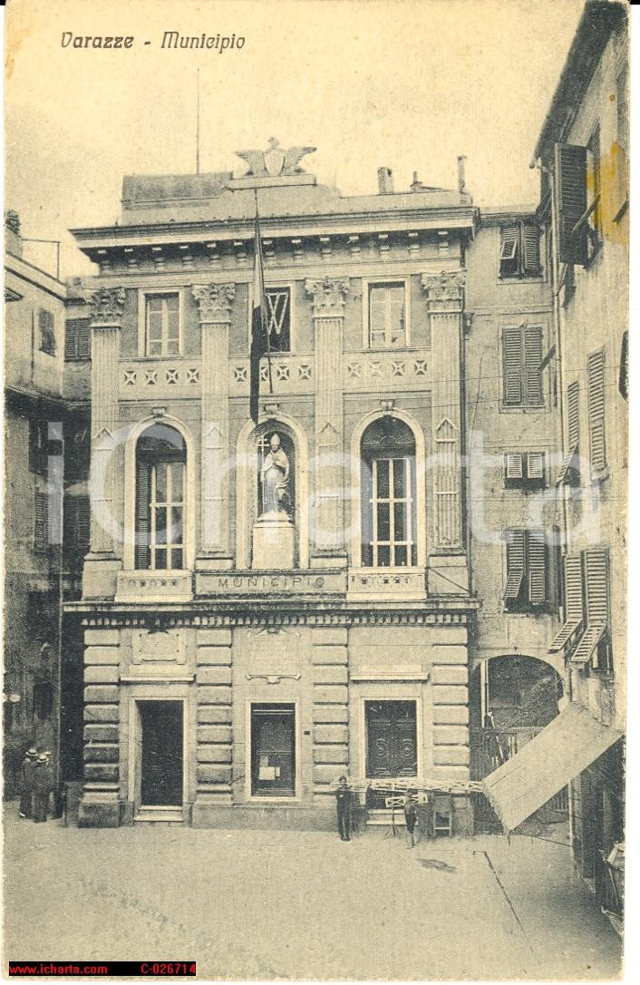 Cartolina originale da collezione Varazze anni  20  Piazza Municipio animata Cartolina postale 1