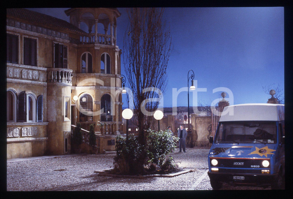 Fotografia d epoca originale 35mm vintage slide 1985 CINEMA  LA DONNA DELLE MERAVIGLIE Set del film 4 1