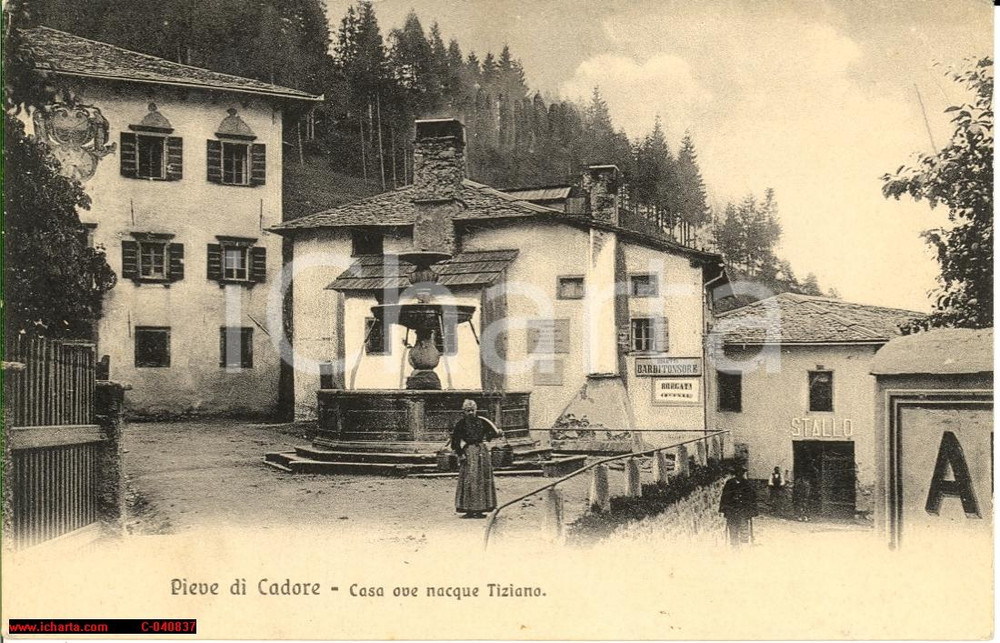 Cartolina originale da collezione 1930 Pieve Cadore, Casa Tiziano e abitato Animata 1