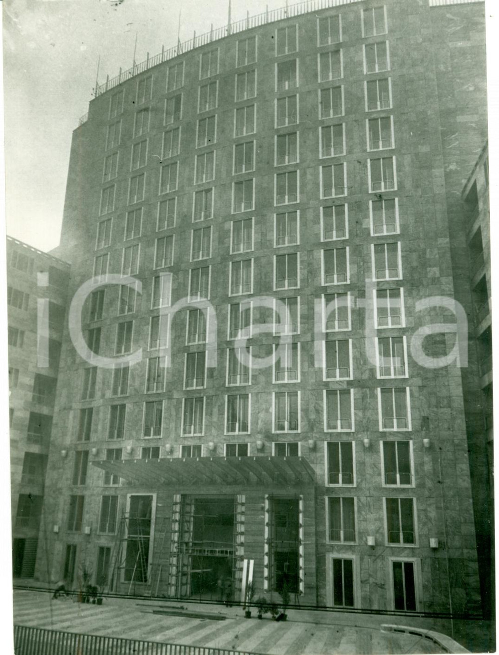 Fotografia d epoca originale 1938 MILANO Lavori ingresso nuovo Palazzo MONTECATINI Fotografia 1