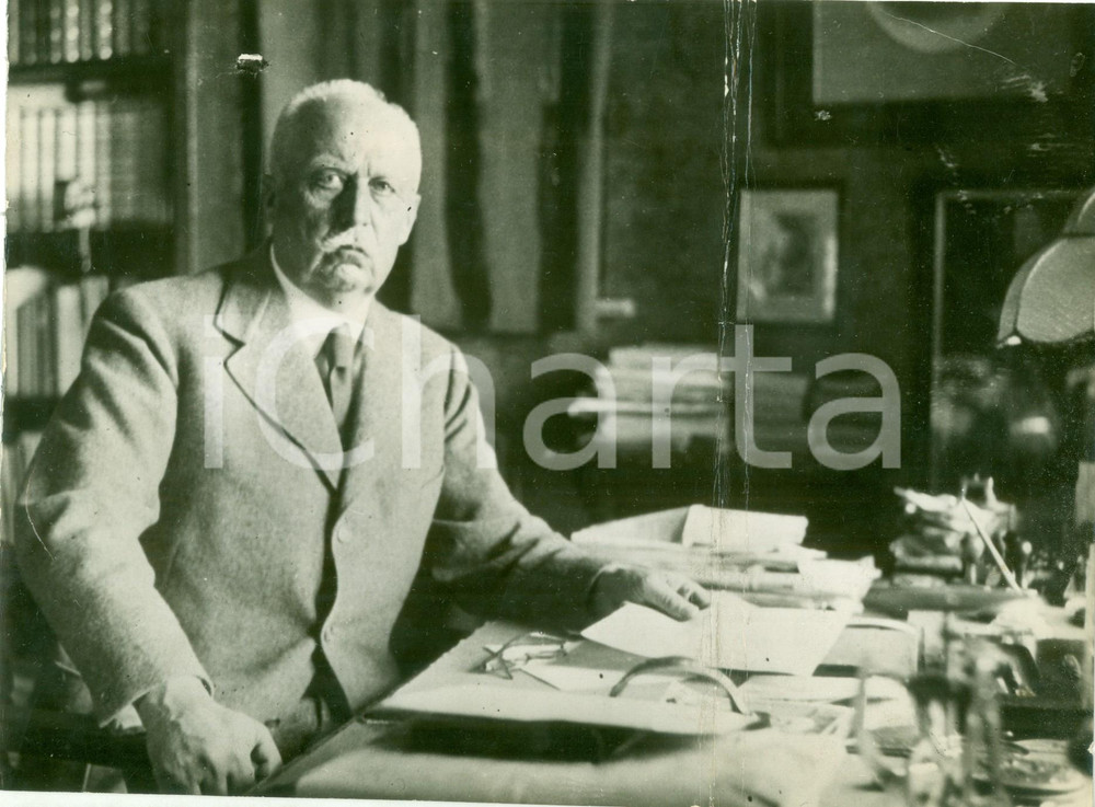 Fotografia d epoca originale 1935 MUNCHEN DE Generale Erich LUDENDORFF nel suo studio Foto DANNEGGIATA 1