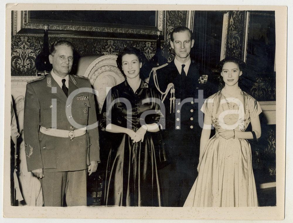 Fotografia d epoca originale 1953 LONDON Queen Elizabeth and Duke of Edinburgh receiving Marshal TITO Photo 1