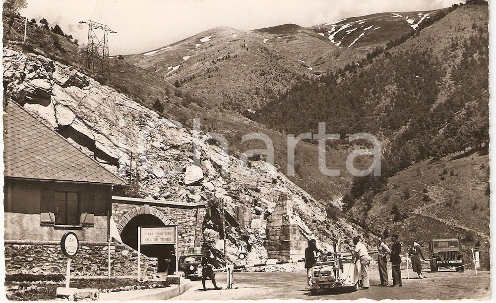 Cartolina originale da collezione 1950 ca COL DE TENDE FRANCE Turtisti fermati alla frontiera ANIMATA Cartolina 1