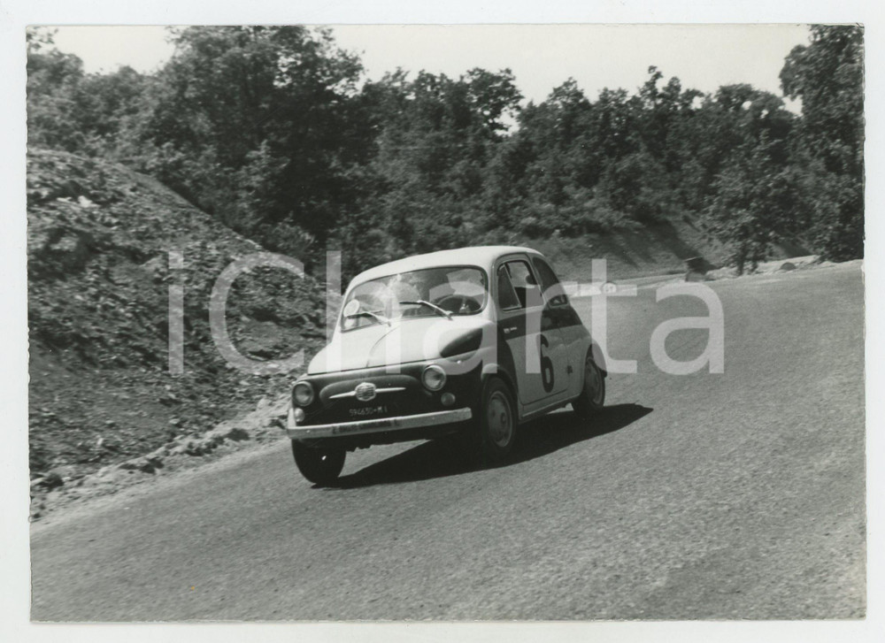 Fotografia d epoca originale 1962 Rally CHIANCIANO TERME Fiat 500 afronta discesca JOLLY CLUB Foto 1