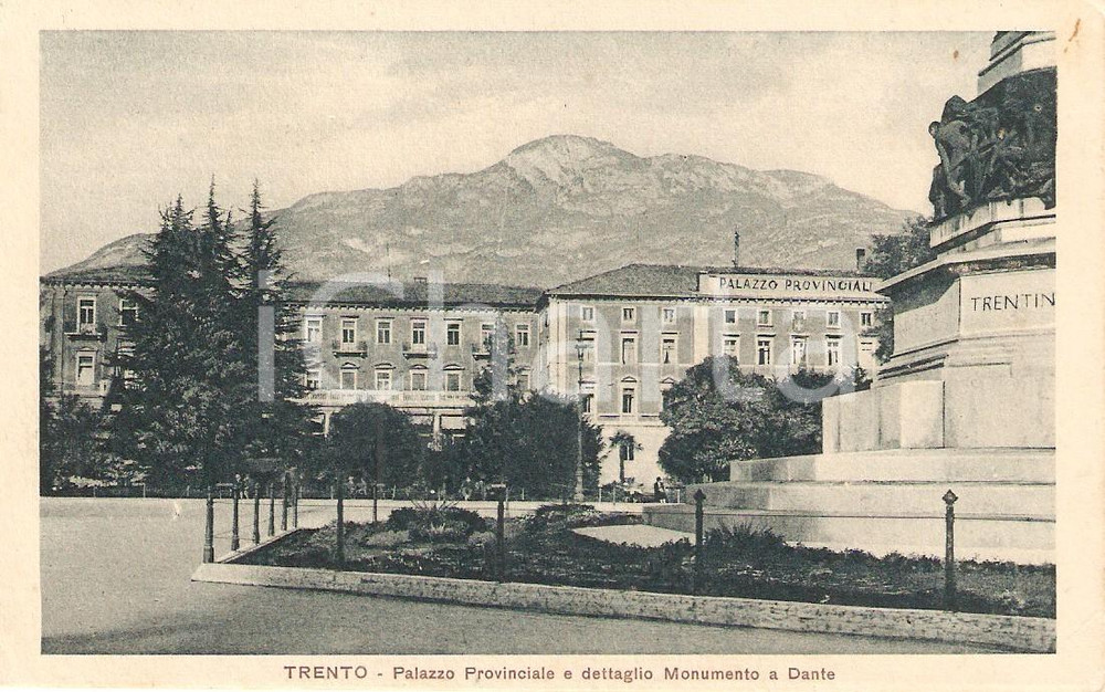 Cartolina originale da collezione 1930 ca TRENTO Palazzo Provinciale e dettaglio Monumento DANTE Cartolina FP NV 1