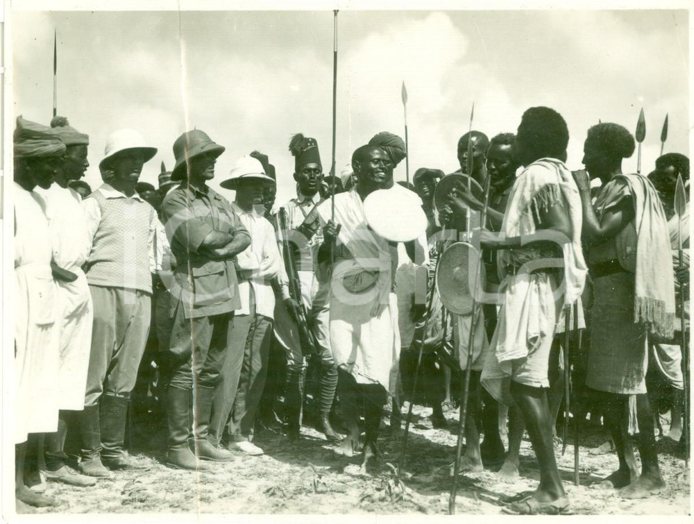 Fotografia d epoca originale 1936 UARSCEIK SOMALIA AOI Capi Cabila con Siro FADDA Fotografia DANNEGGIATA 1