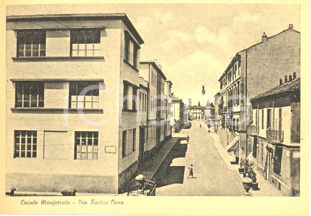 Cartolina originale da collezione 1940 ca CASALE MONFERRATO AL Veduta di via Facino Cane Cartolina ANIMATA FG 1