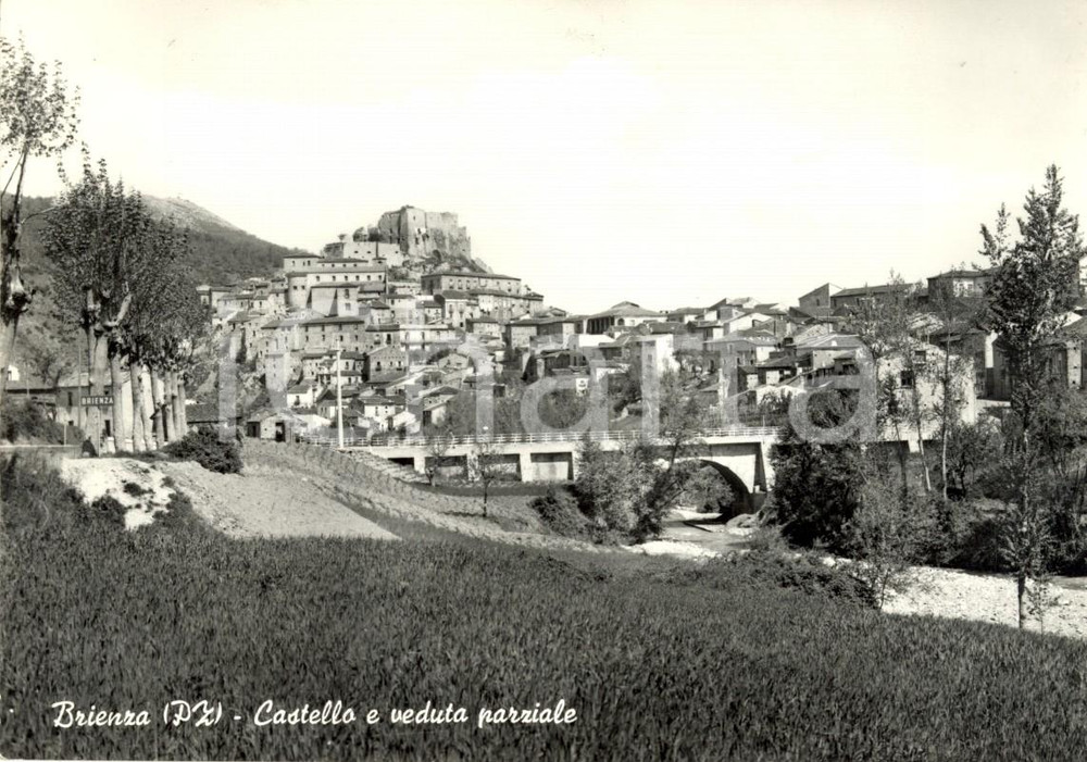 Cartolina originale da collezione 1960 ca BRIENZA (PZ) Veduta panoramica paese e castello *Cartolina postale FG NV 1