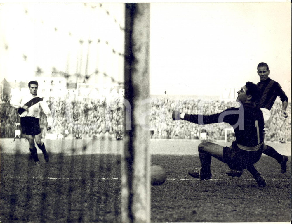 1953 CALCIO TORINO-MILAN 1-4 Lorenzo BUFFON para tiro di Giuliano GIOVETTI