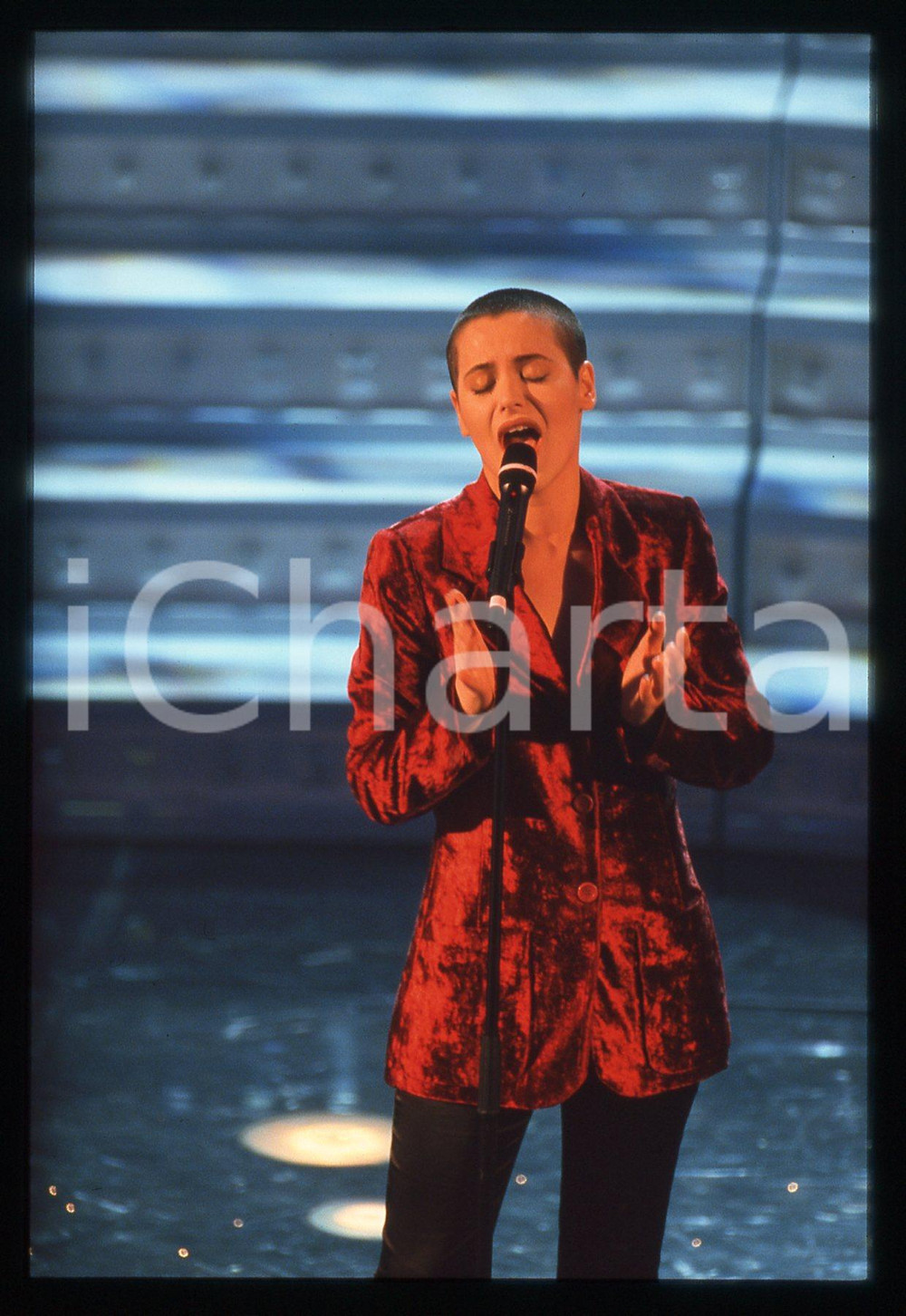 35mm vintage slide* 1997 SANREMO Silvia SALEMI sul palco del Teatro Ariston (22)