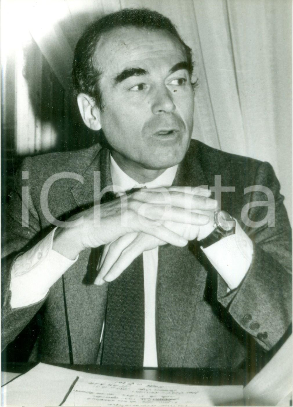 Fotografia d epoca originale 1982 PARIS Guardasigilli Robert BADINTER in conferenza stampa Fotografia 1