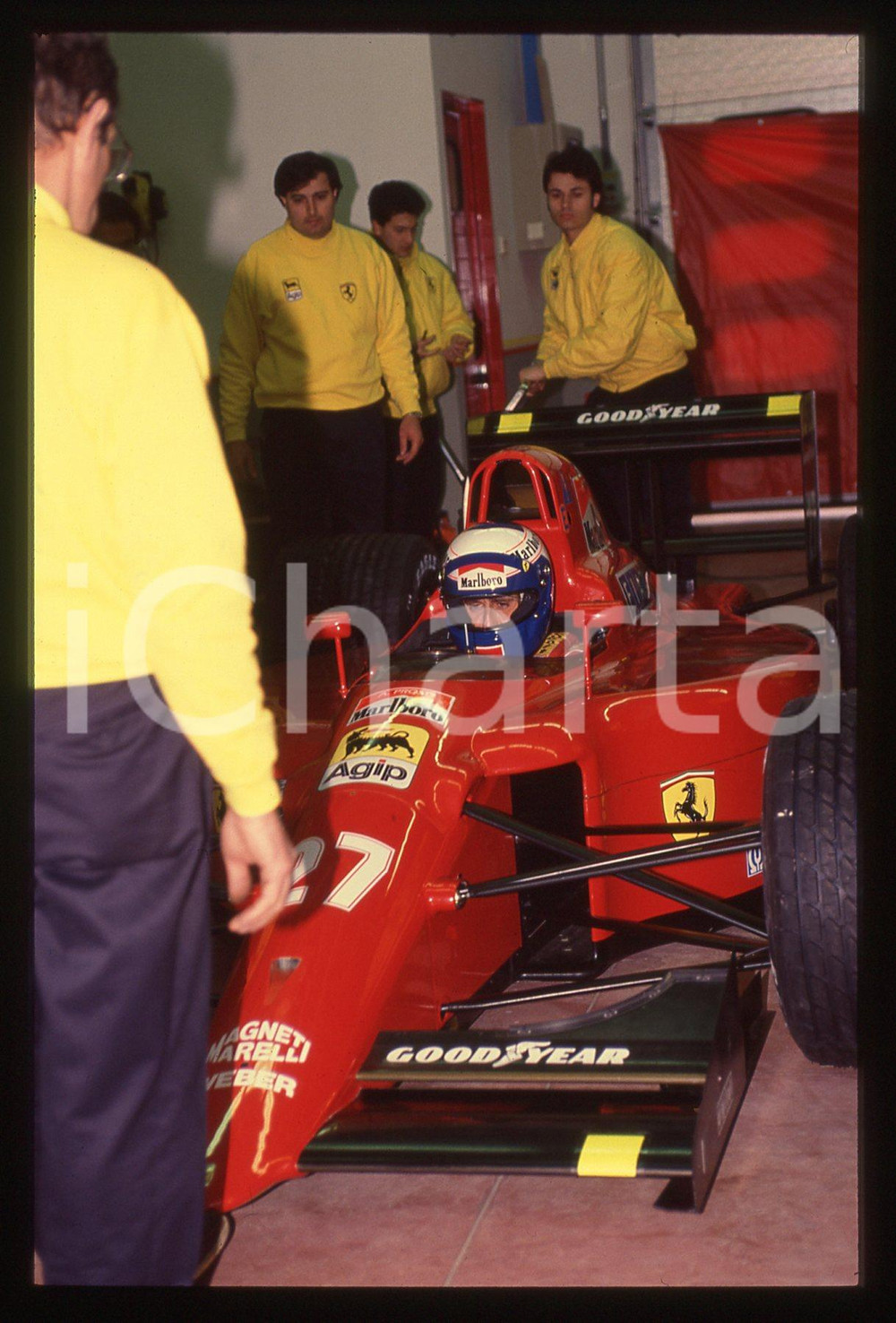 35mm vintage slide* 1991 Circuito MUGELLO Alain PROST su FERRARI 642 F1 - Box