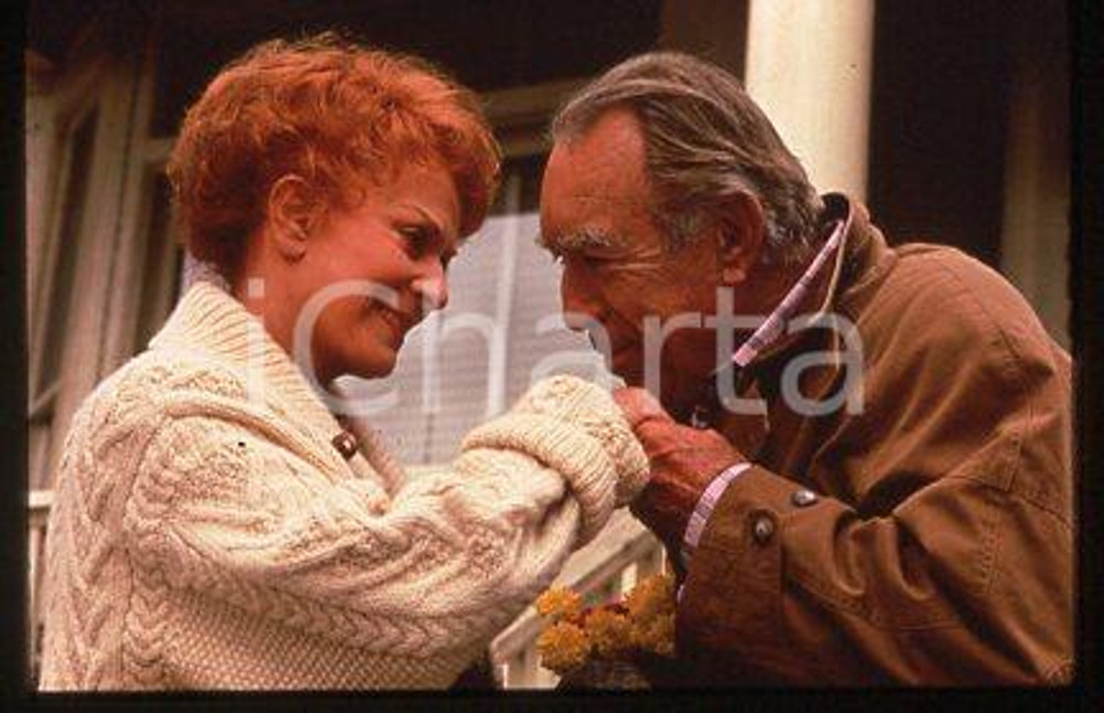 Maureen O'HARA Anthony QUINN - CINEMA Only the Lonely 1991 *35mm vintage slide 9