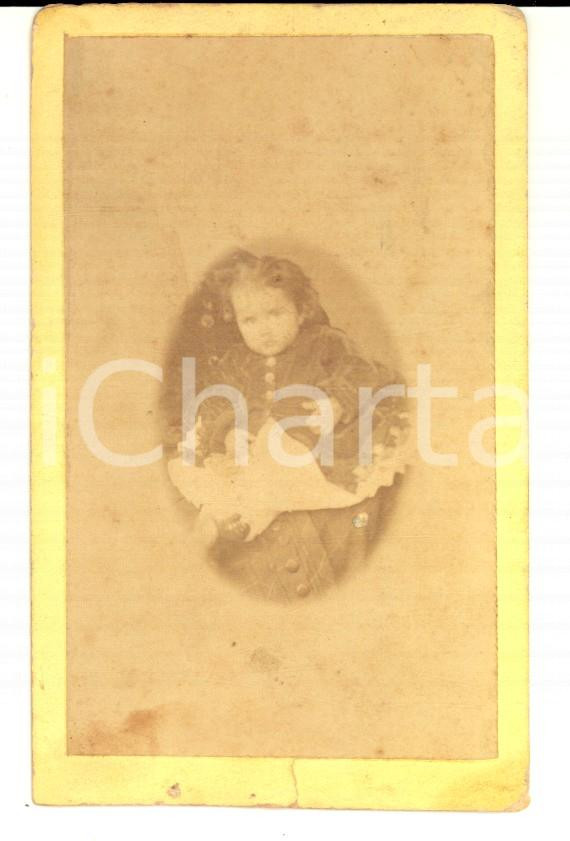 Fotografia d epoca originale 1870 ca PARIS F Bambina con soprabito in velluto Fotografia BERTIER CDV 1