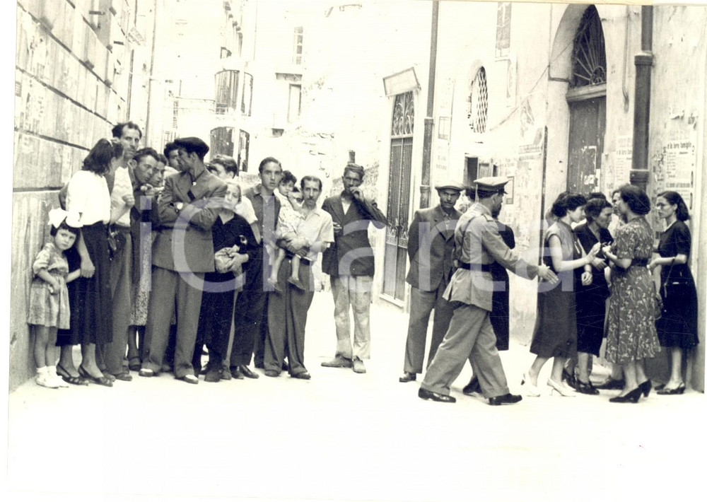 Fotografia d epoca originale 1955 ca MONTEVERGINE Processo a Pasquale SCIORTINO  Portella della Ginestra 1