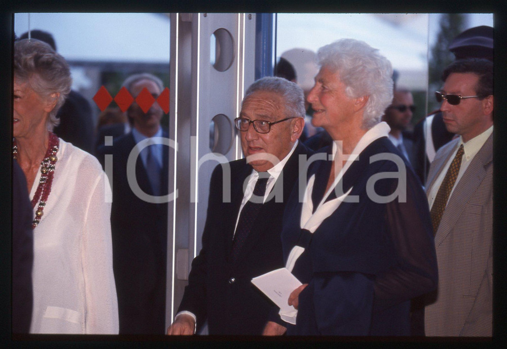 Fotografia d epoca originale 35mm vintage slide1999 TORINO Henry KISSINGER Susanna AGNELLI Centenario FIAT 2 1