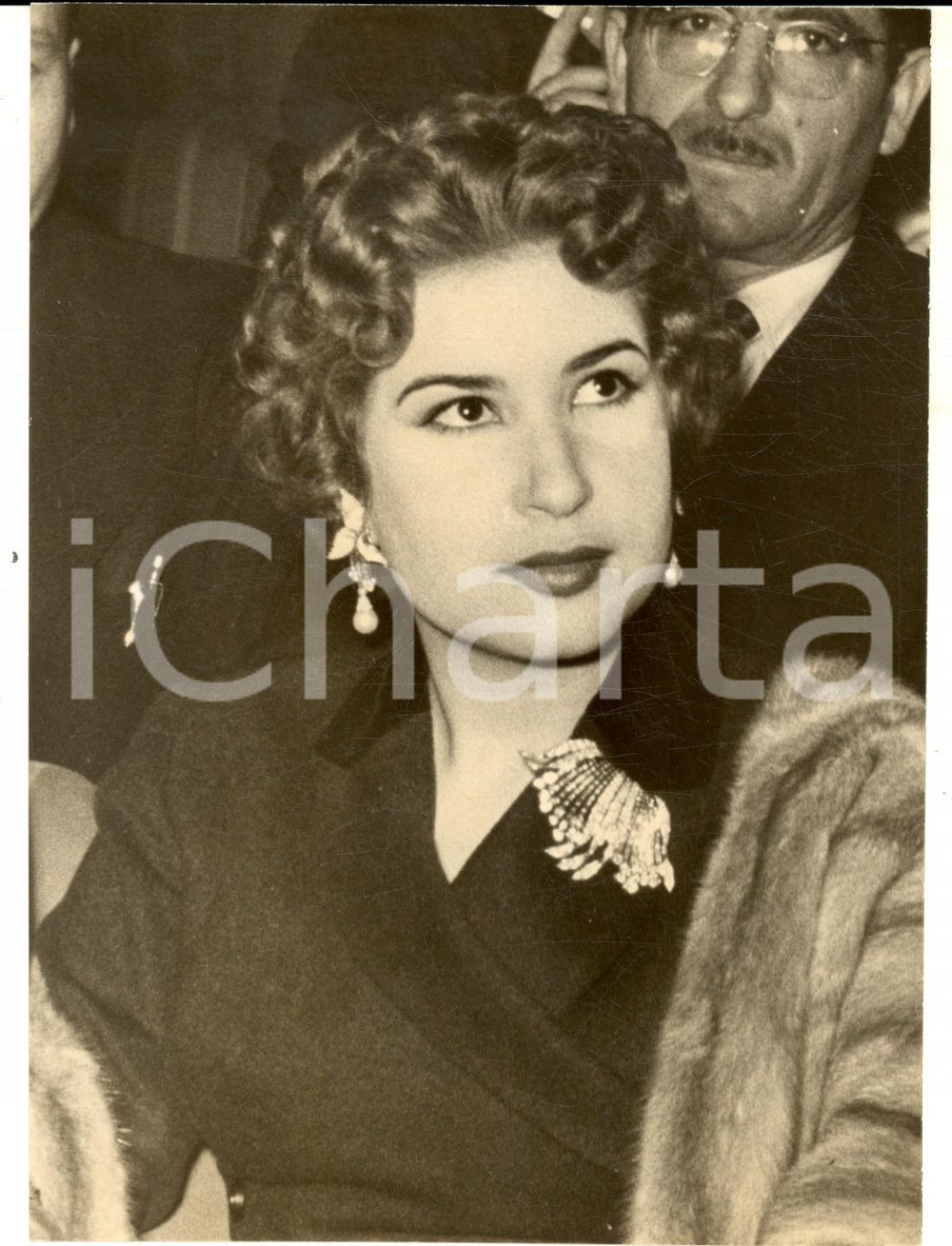 Fotografia d epoca originale 1953 GINEVRA Hotel BERGUES Ritratto dell ex regina Narriman d Egitto Foto 1