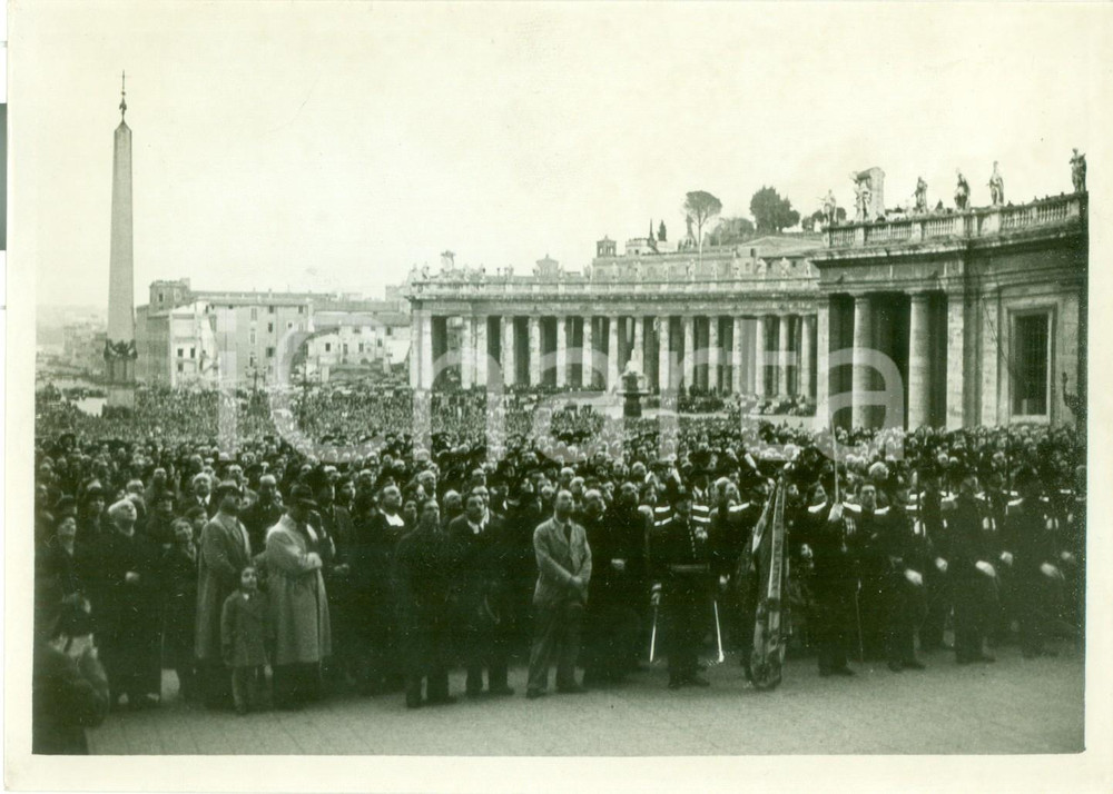 Fotografia d epoca originale 1939 ROMA SAN PIETRO Marea di popolo per elezione di PIO XII Fotografia 1