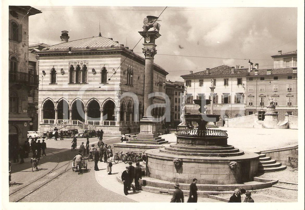 Cartolina originale da collezione 1955 ca UDINE PIazza CONTARENA Loggia LIONELLO Cartolina FG VG 1