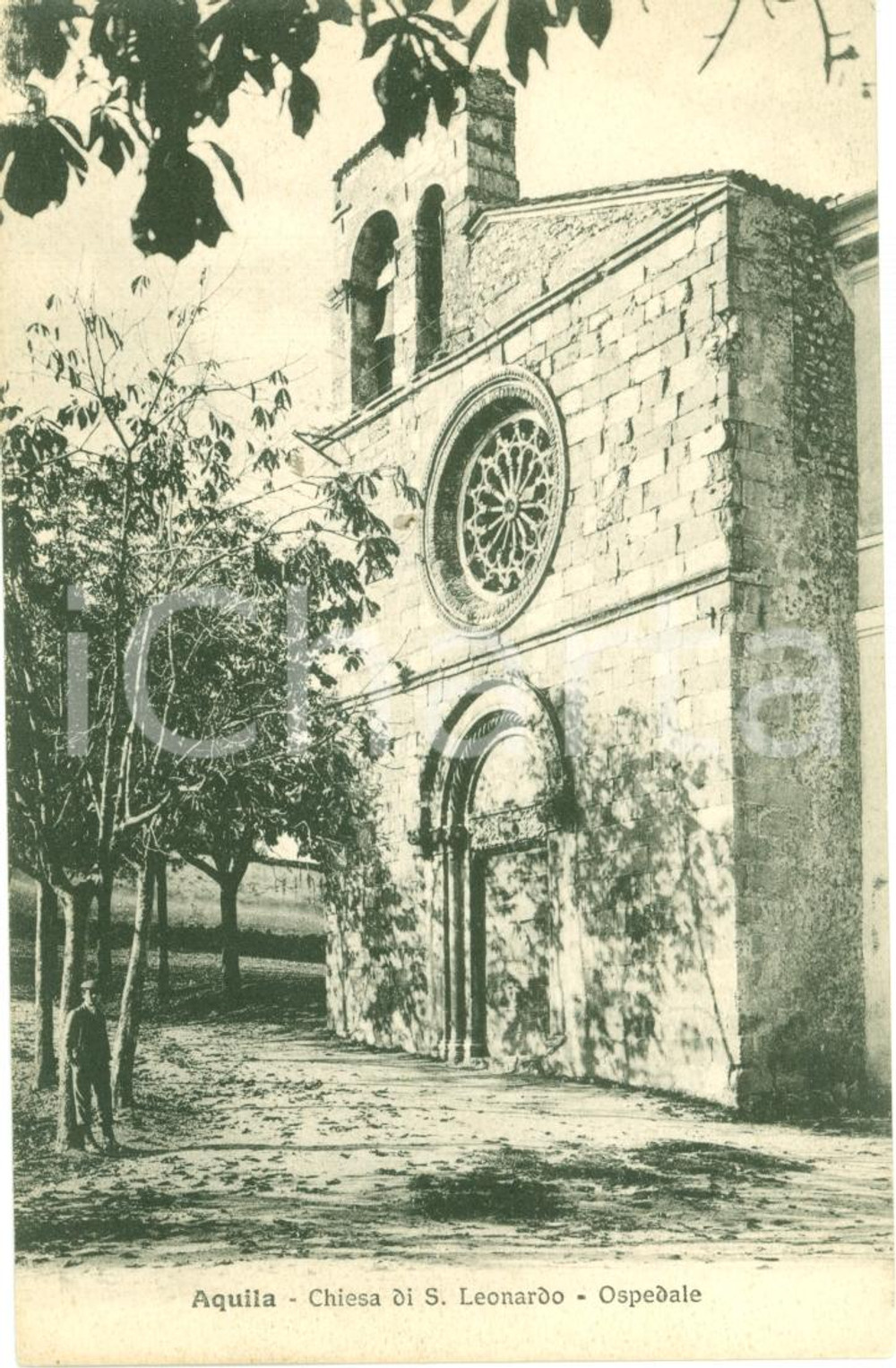 Cartolina originale da collezione 1930 ca L'AQUILA La Chiesa di SAN LEONARDO Cartolina ANIMATA FP NV 1