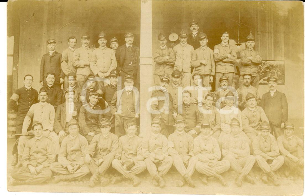 Fotografia d epoca originale 1920 ca REGIO ESERCITO PINEROLO Ufficiali fanteria e genio Foto MONTI 13x9 cm 1