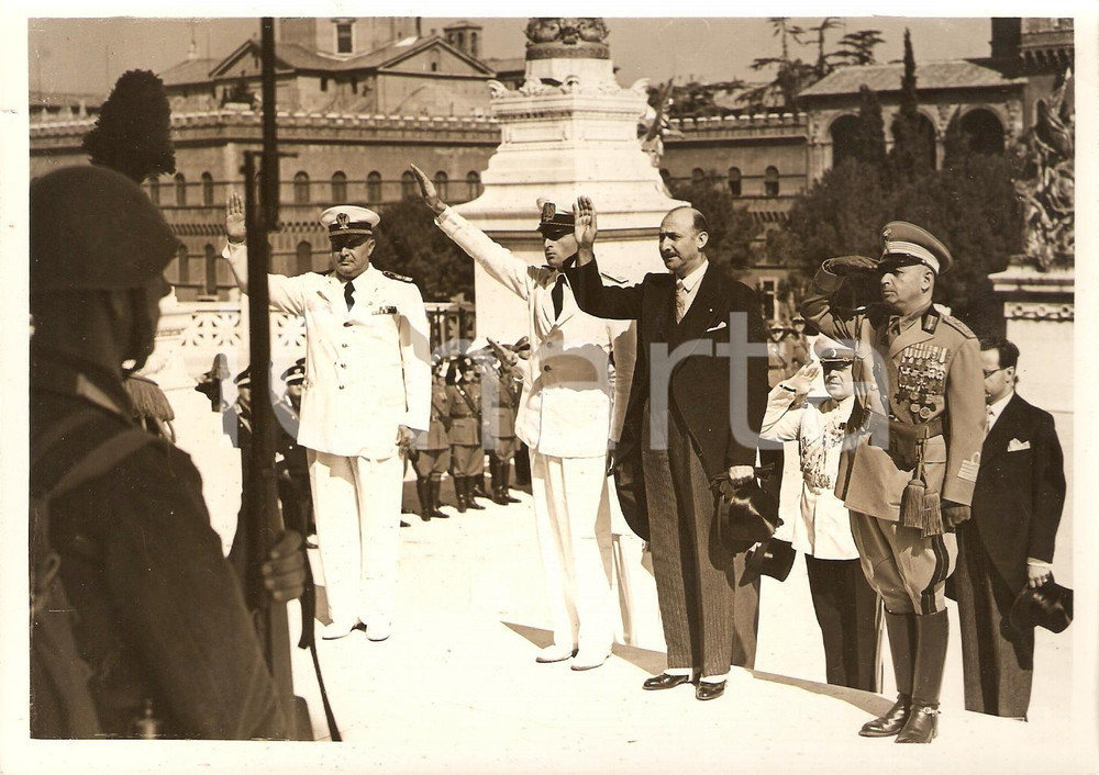 Fotografia d epoca originale 1940 ROMA Autorità della BULGARIA rendono omaggio al MILITE IGNOTO Fotografia 1