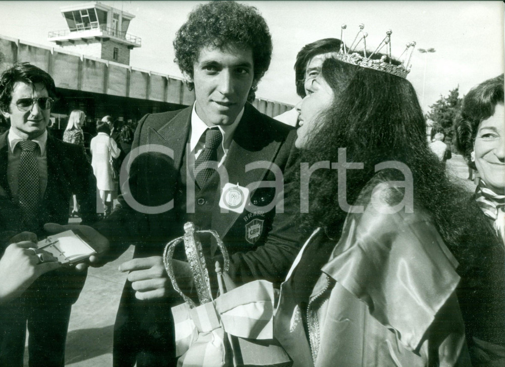 Fotografia d epoca originale 1978 BRASILE Calcio MONDIALI JosÃ© Fernando POLOZZI  con reginetta di bellezza 1