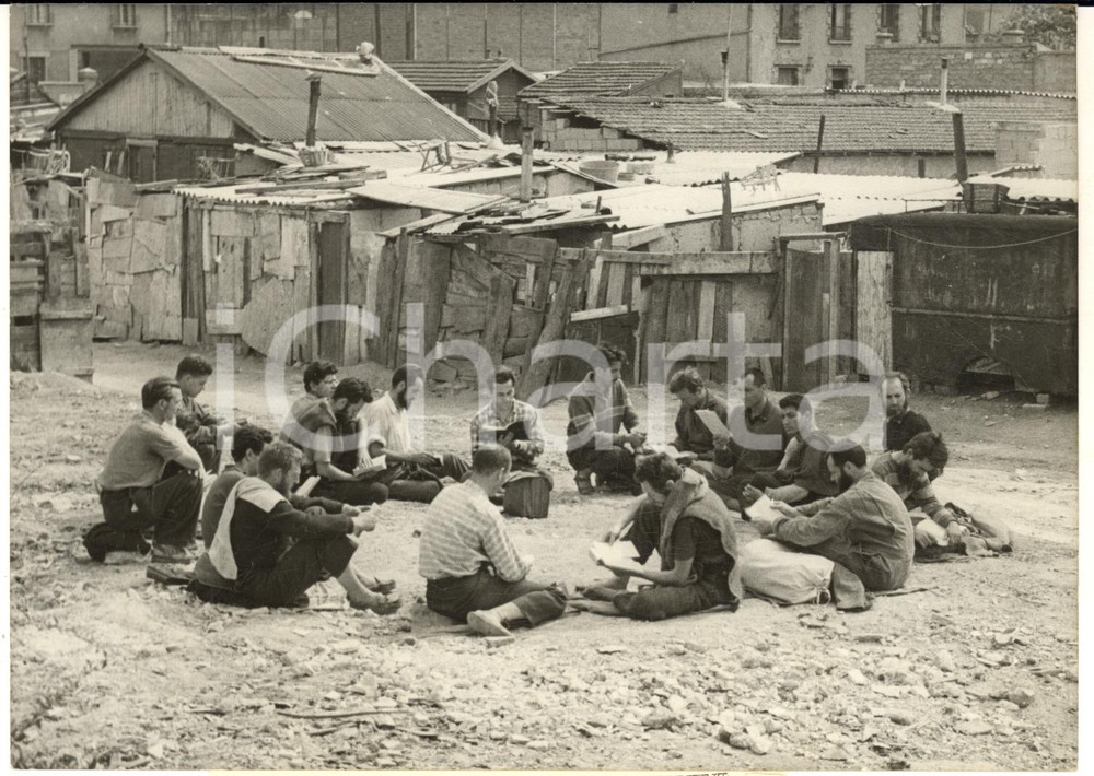 Fotografia d epoca originale 1960 NANTERRE Bidonville rue des Paquerettes  JeÃ»ne contre les attentats Photo 1