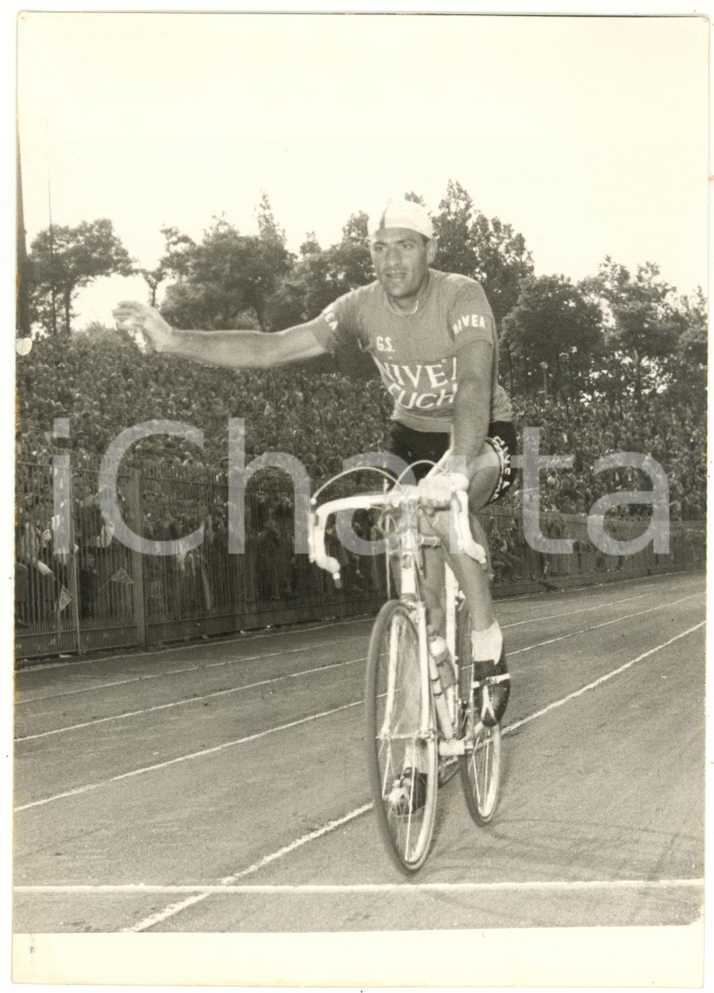 1956 MILANO CICLISMO 39° GIRO D'ITALIA 23° tappa - Arrivo di Donato PIAZZA *Foto