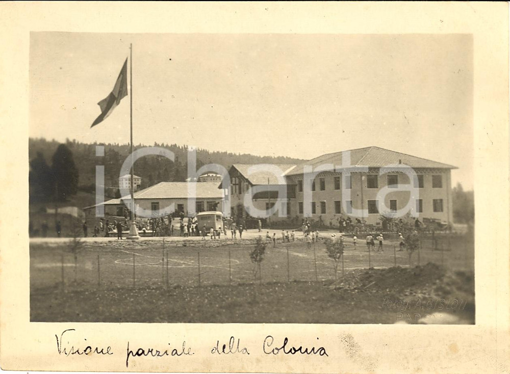 Fotografia d'epoca originale 1930 ca PADOVA Partita di calcetto alla COLONIA MONTANA *Fotografia 1