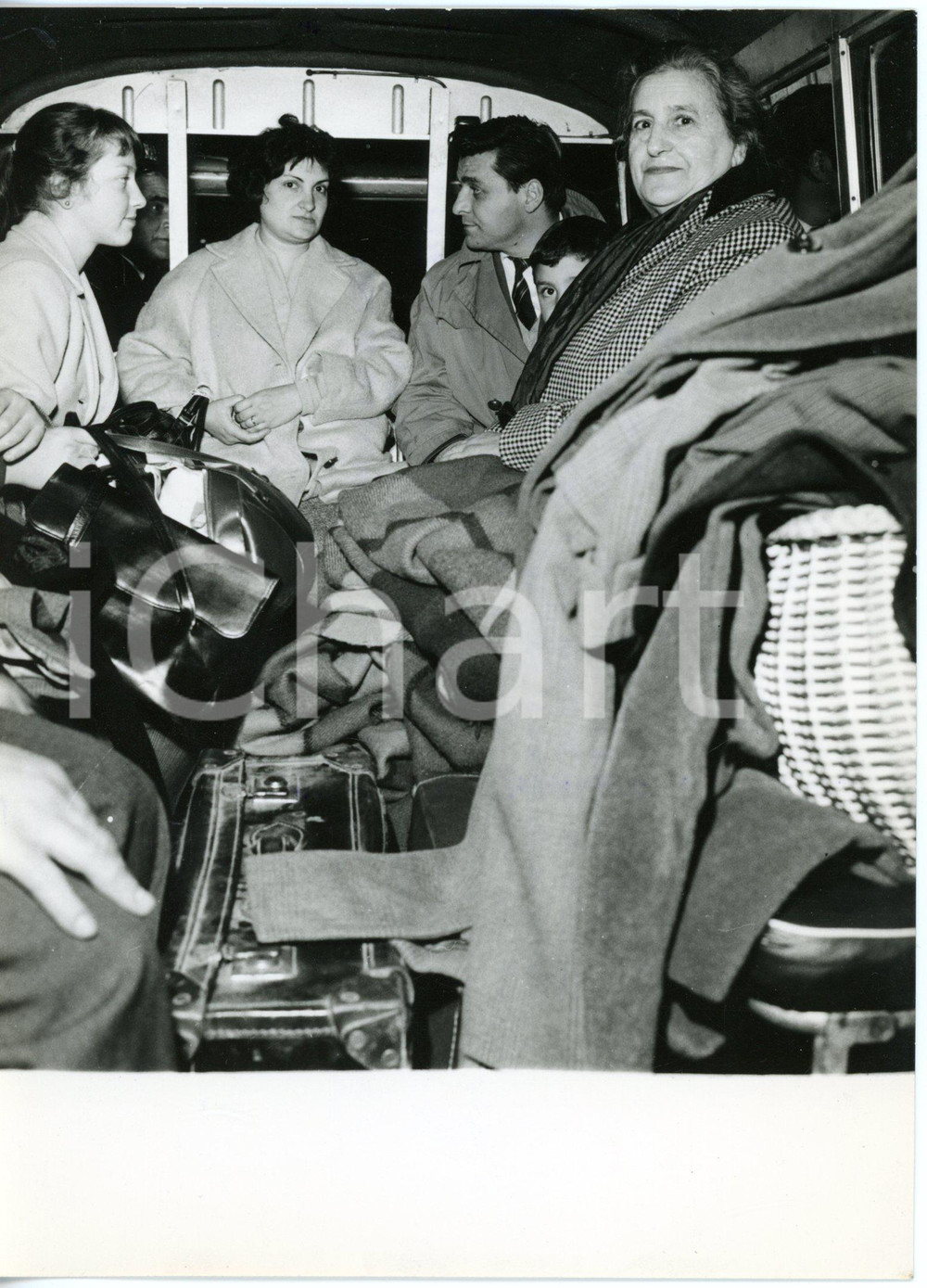 1959 MILANO Via ORSINI - Famiglia sfollata per minaccia di crollo *Foto 13x18