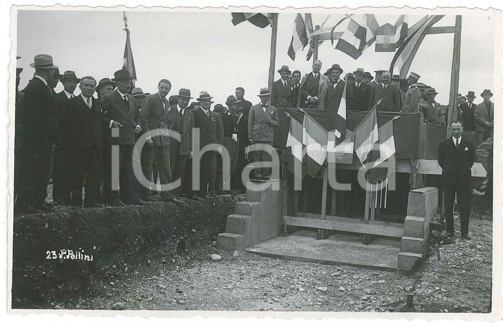 1930 ca Area di PORDENONE - FASCISMO - Cerimonia con autoritÃ  *Foto P. POLLINI  Fotografia d'epoca, in formato cartolina postale.  GOOD/buono  FORMATO: 14x9 cm originale e autentica 1