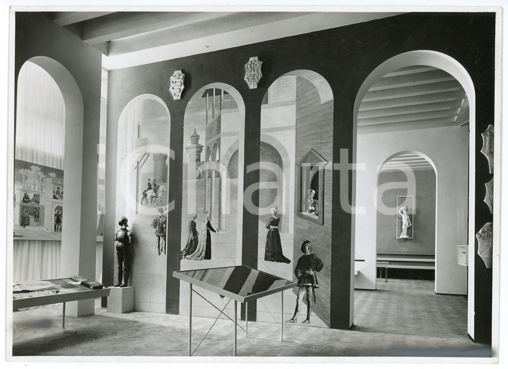 Fotografia d epoca originale 1935 ca MILANO MOSTRA D ARTE La sala della Milano Sforzesca Fotografia 1