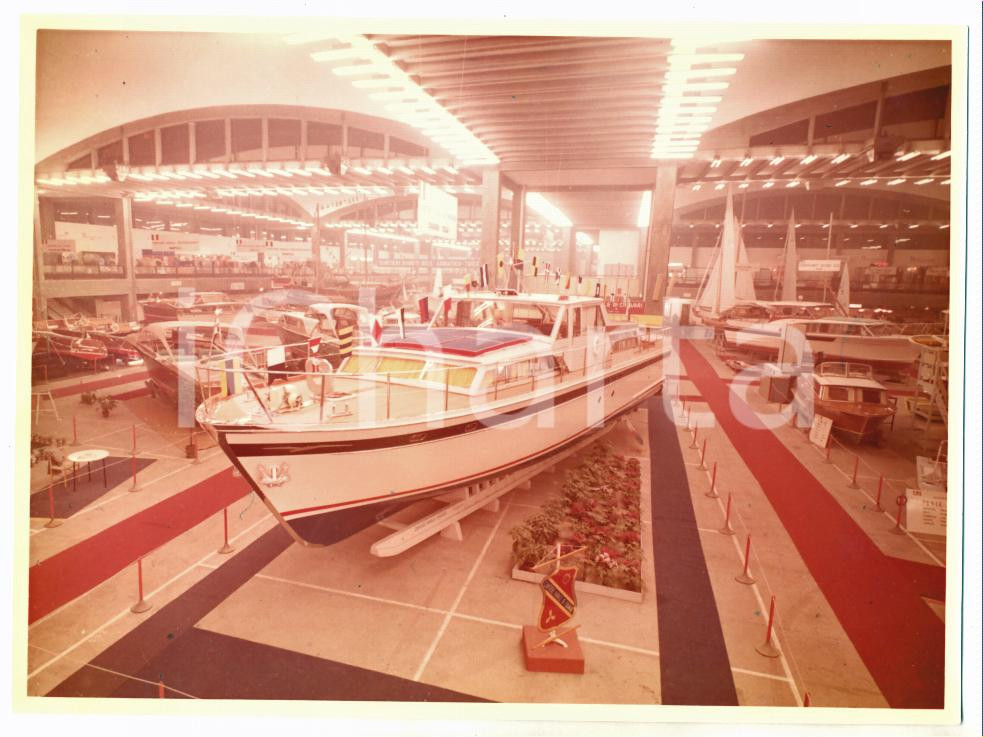 1964 GENOVA - SALONE NAUTICO Cantieri navali di Chiavari - Yacht PORTOFINO (3)