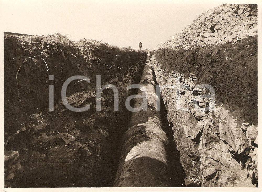 Fotografia d'epoca originale 1931 SALICE SALENTINO (LE) Condotta serbatoio SAN PAOLO 1