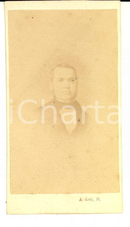 Fotografia d epoca originale 1870 ca TARBES F Ritratto maschile in abito da sera Fotografia GATTÃ’ CDV 1
