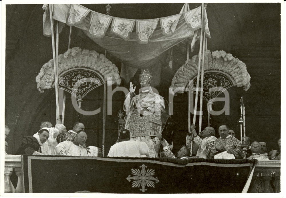 Fotografia d epoca originale 1939 CITTA  DEL VATICANO Papa PIO XII benedizione da balcone SAN GIOVANNI Foto 1
