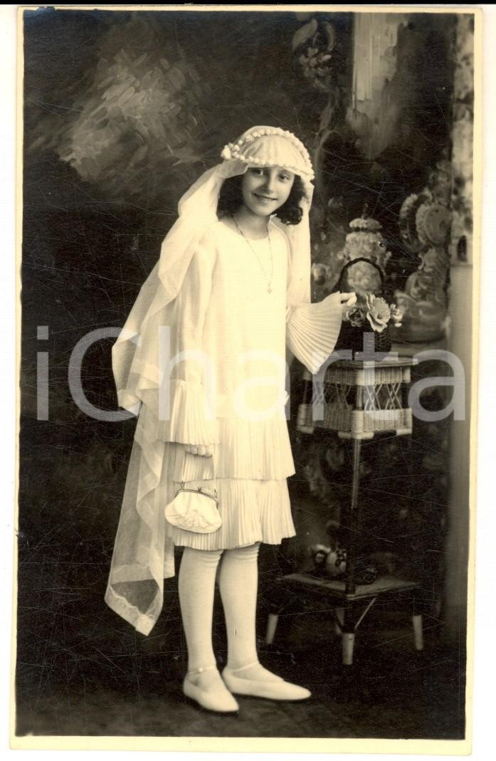 Fotografia d epoca originale 1930 ca MILANO Bambina alla sua Prima Comunione Foto BRAMBATI PORTA GENOVA 1