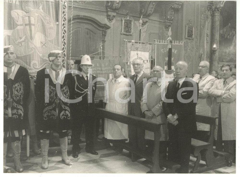 Fotografia d epoca originale 1994 GENOVA Cerimonia ex combattenti  ANPI Foto VINTAGE 24x18 1