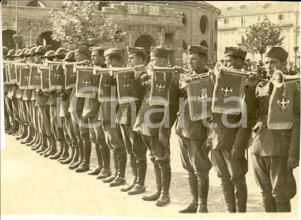 Fotografia d epoca originale 1935 GENOVA La fanfara per i soldati in partenza per AOI Fotografia 1