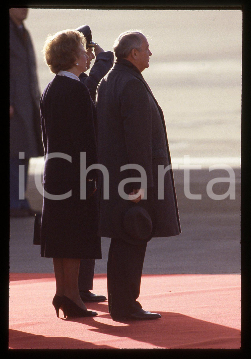 35mm vintage slide* 1984 LONDRA Margaret THATCHER Michail GORBACEV a HEATHROW *2
