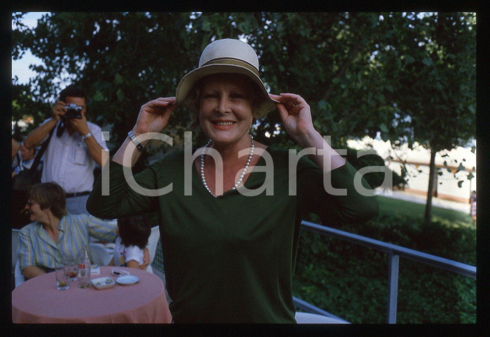 35mm vintage slide* 1985 ca FESTIVAL VENEZIA - Caterina BORATTO (17)
