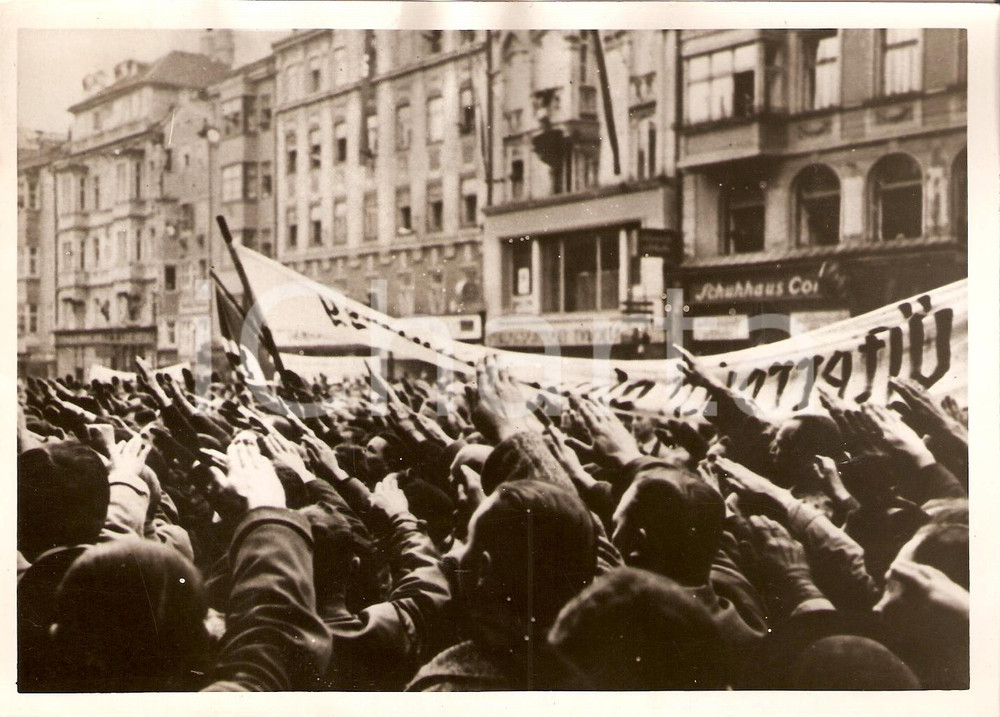 Fotografia d'epoca originale 1938 Innsbruck, Anschluss Ã–sterreichs, entusiasmo PHOTO 1