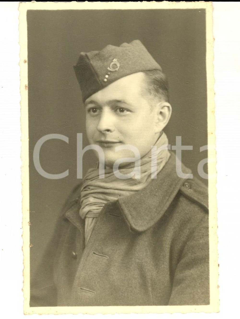 Fotografia d epoca originale 1942 WW2 FRANCE Portrait d un chasseur  Photo carte postale VINTAGE 1